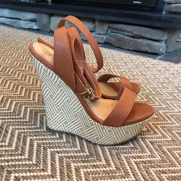 DBDK Shoes - DBDK Brown + Tan Platform Wedge Size 7